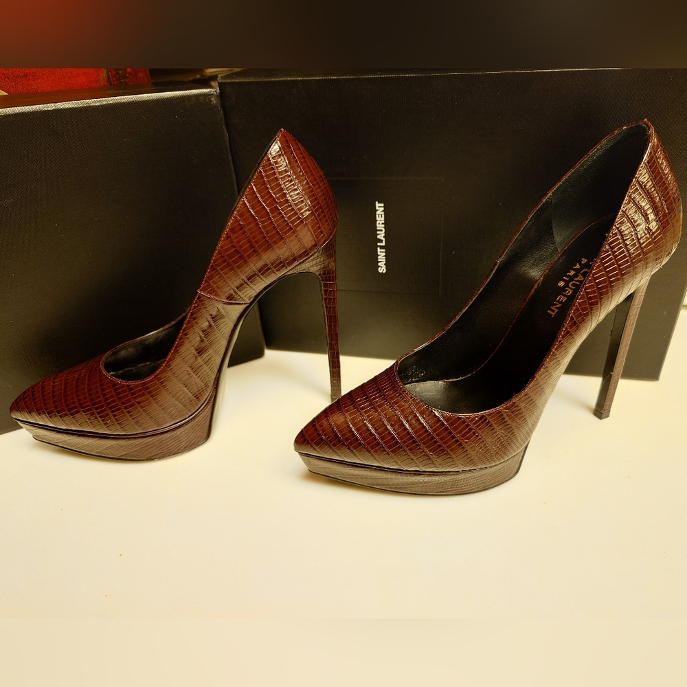 Saint Laurent Women's Brown Croc-Embossed Shoes - Picture 4 of 14